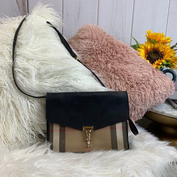 Burberry Handbags - Burberry Crossbody